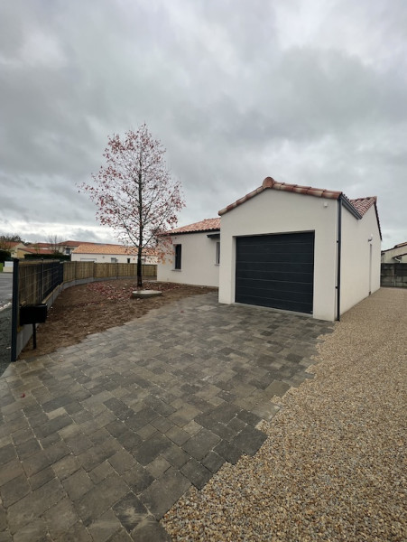 Accès carrossable pavé à MACHECOUL-SAINT-MEME