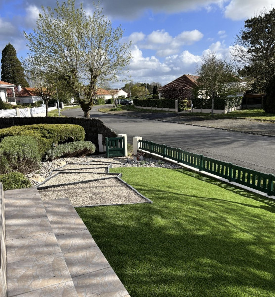 Aménagement devanture à MACHECOUL-SAINT-MEME