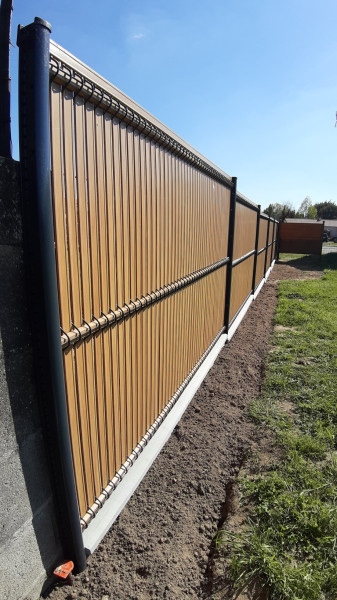 Panneau soudé & occultant PVC à MACHECOUL-SAINT-MEME